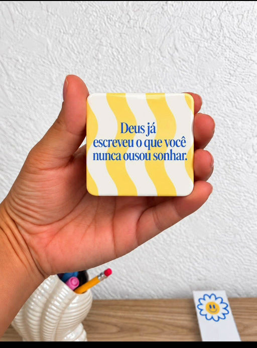 Portuguese inspirational square magnet design A yellow